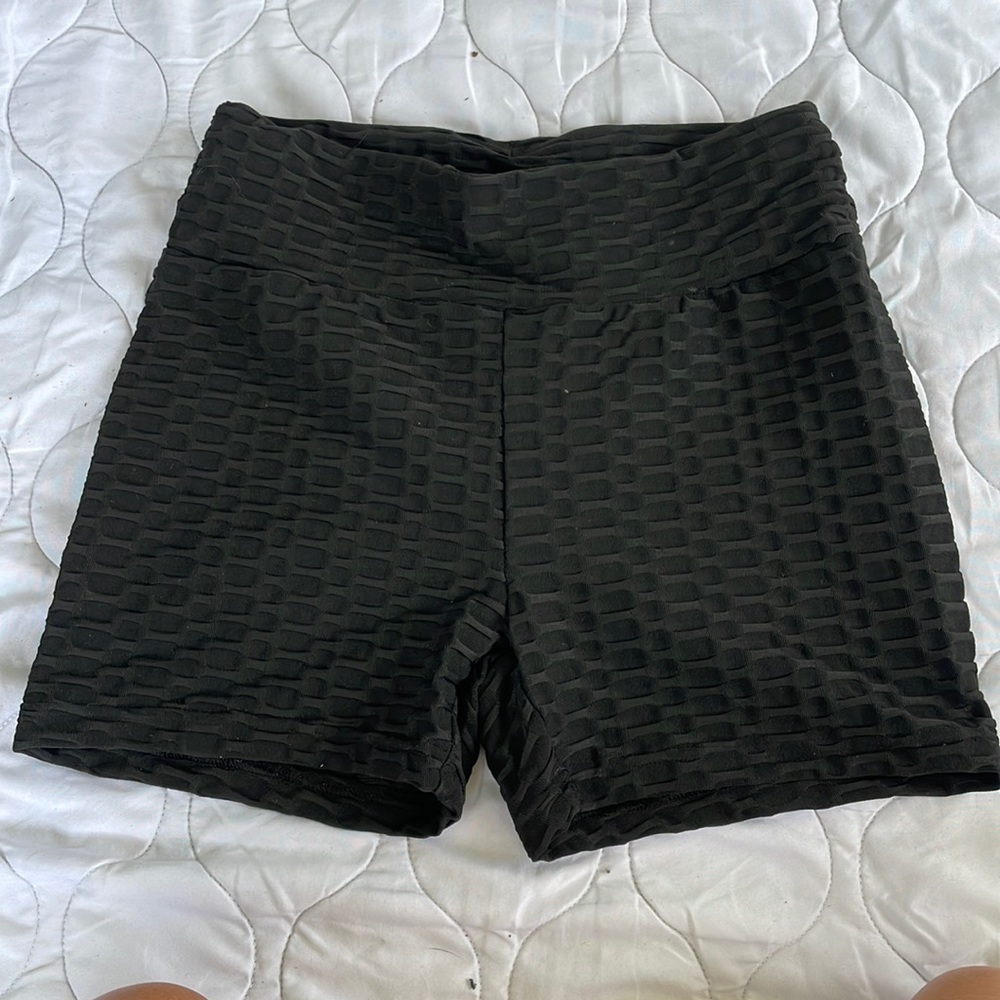 Tiktok butt scrunch shorts